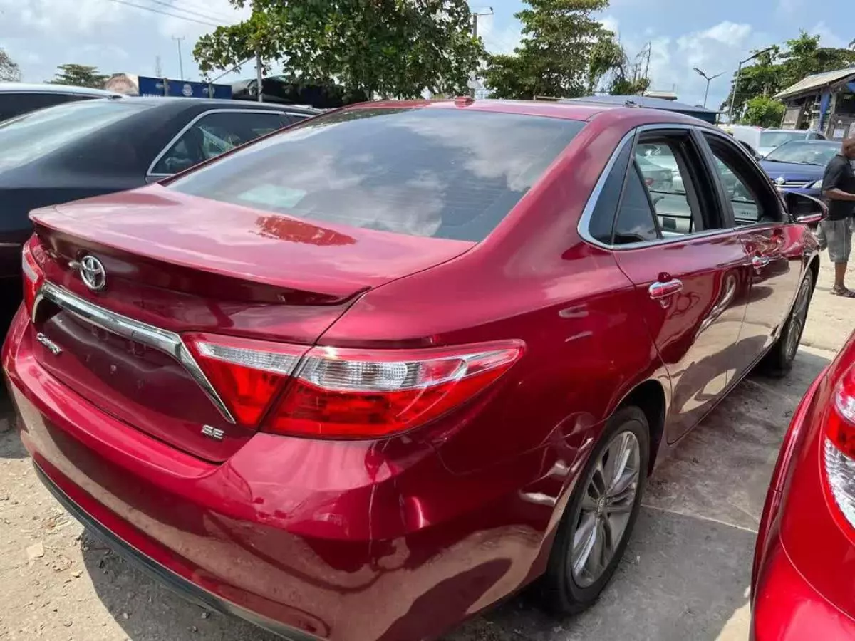 Toyota Camry   - 2015