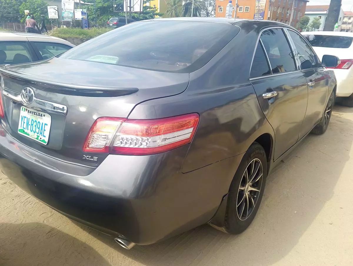 Toyota Camry   - 2007