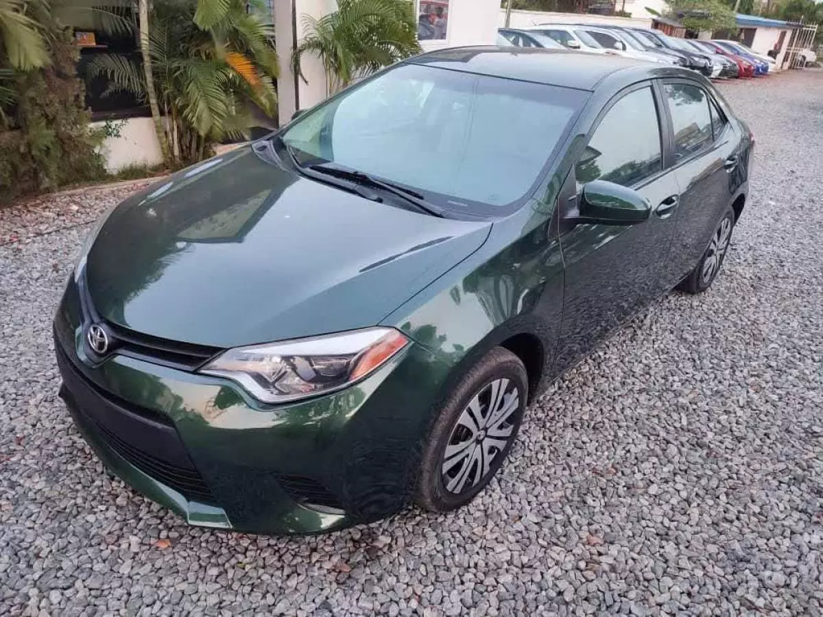 Toyota Corolla   - 2014