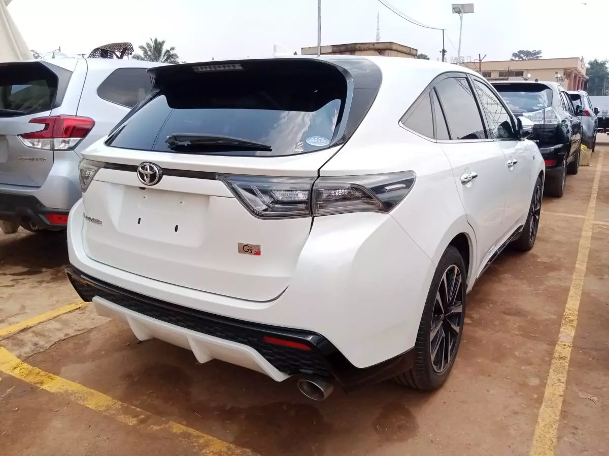 Toyota Harrier GS   - 2015