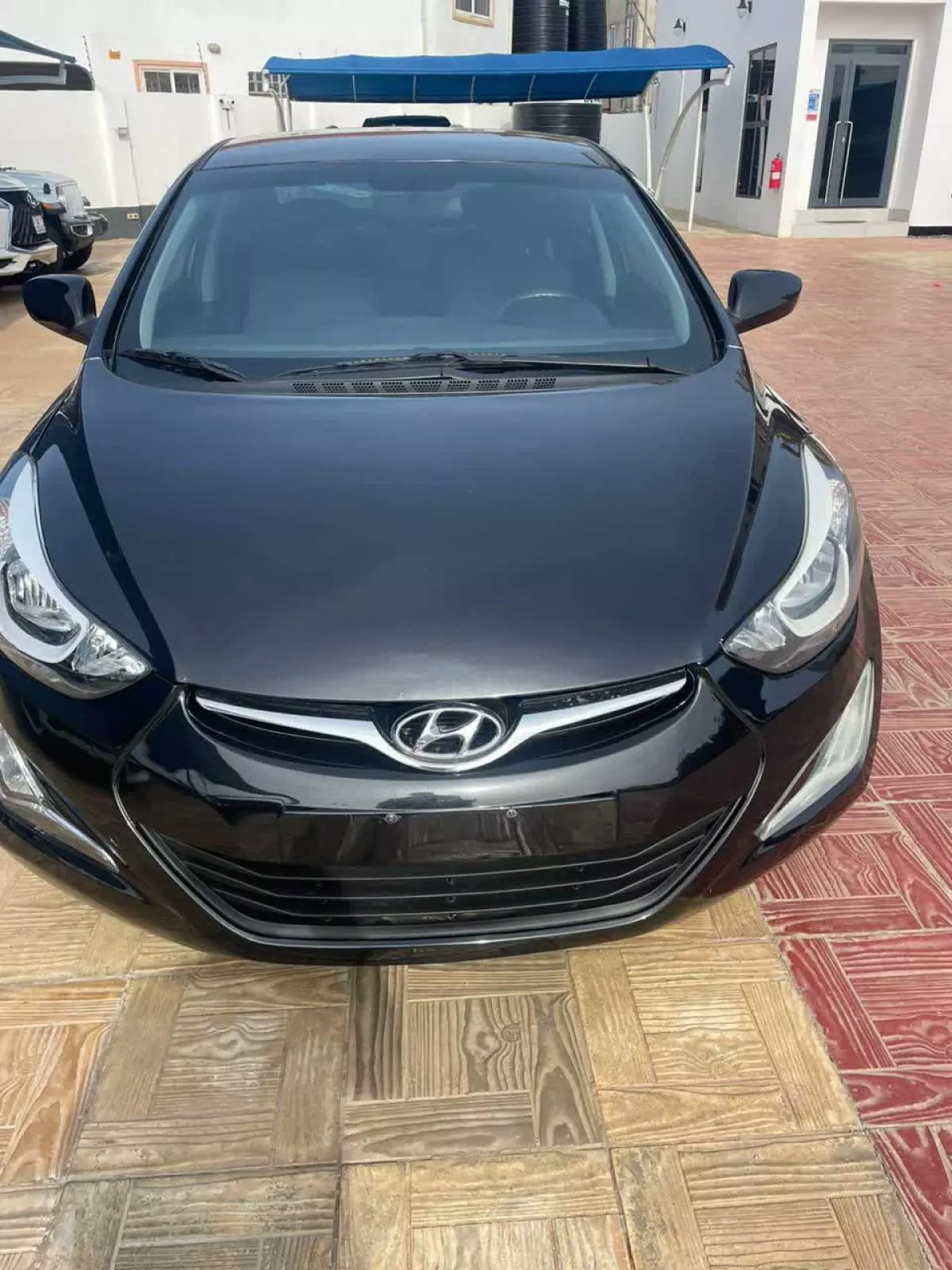 Hyundai Elantra   - 2015