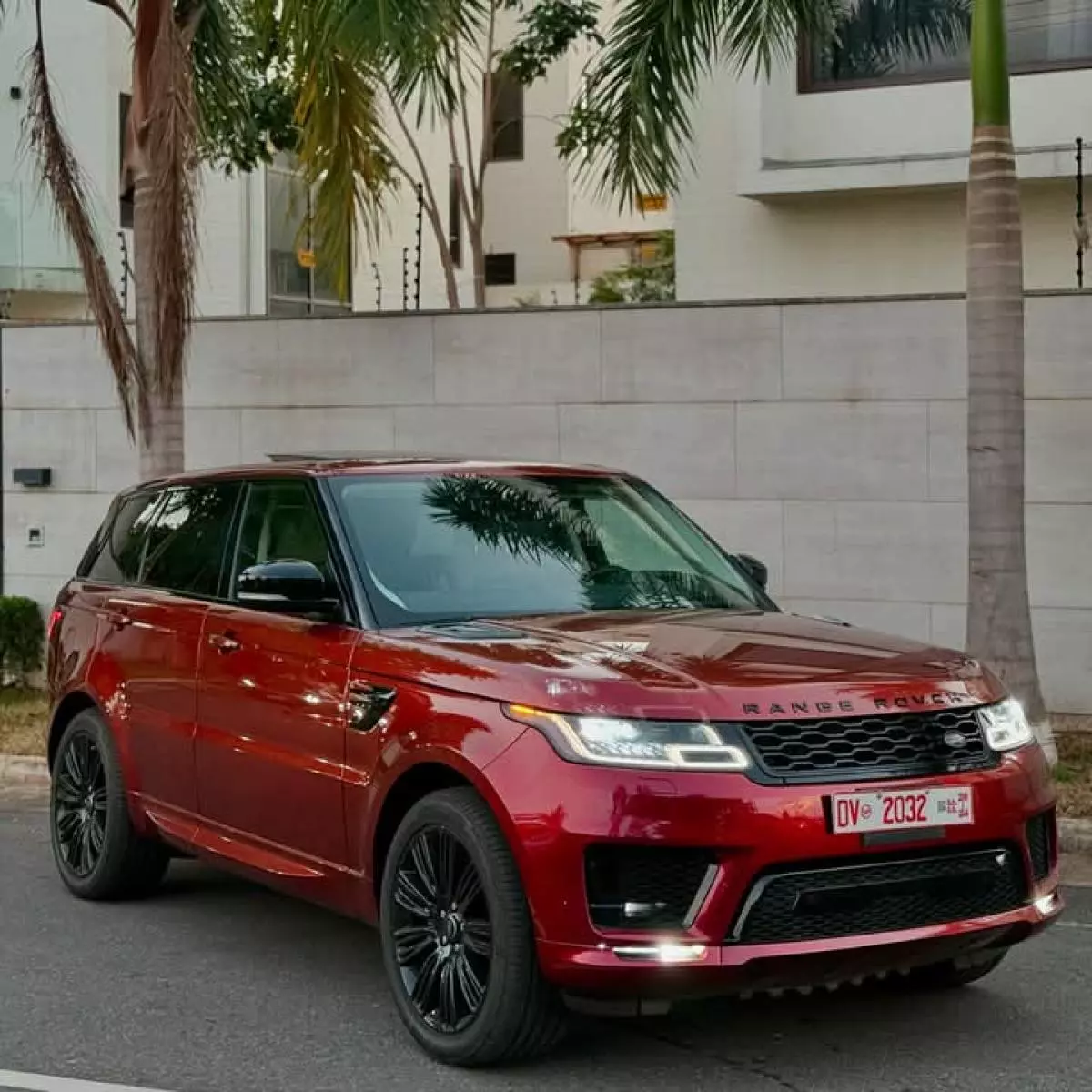 Land Rover Range Rover Sport   - 2019