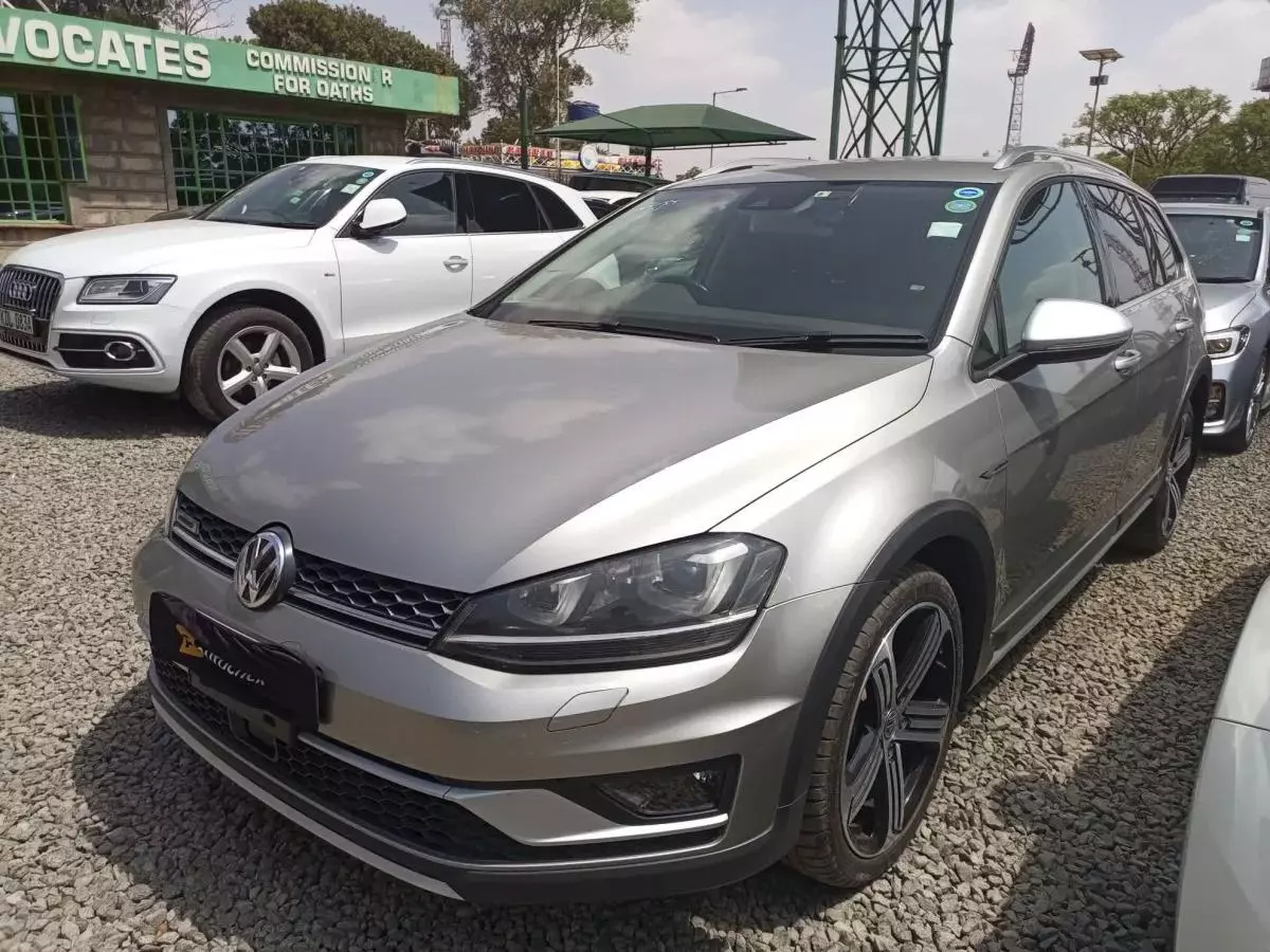 Volkswagen Golf - 2015