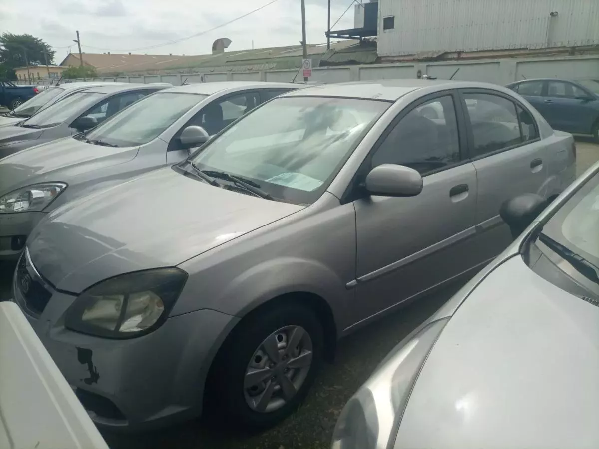 KIA Rio   - 2011