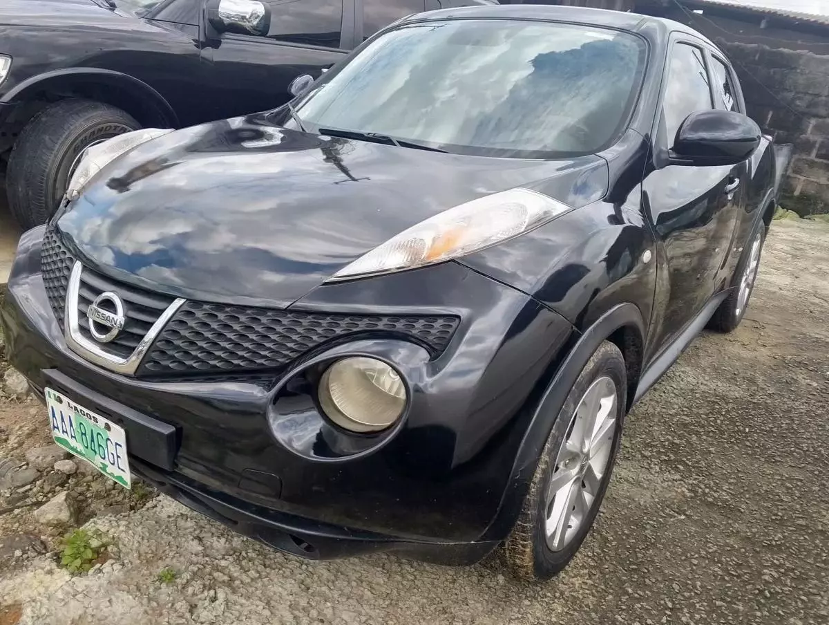 Nissan Juke   - 2011