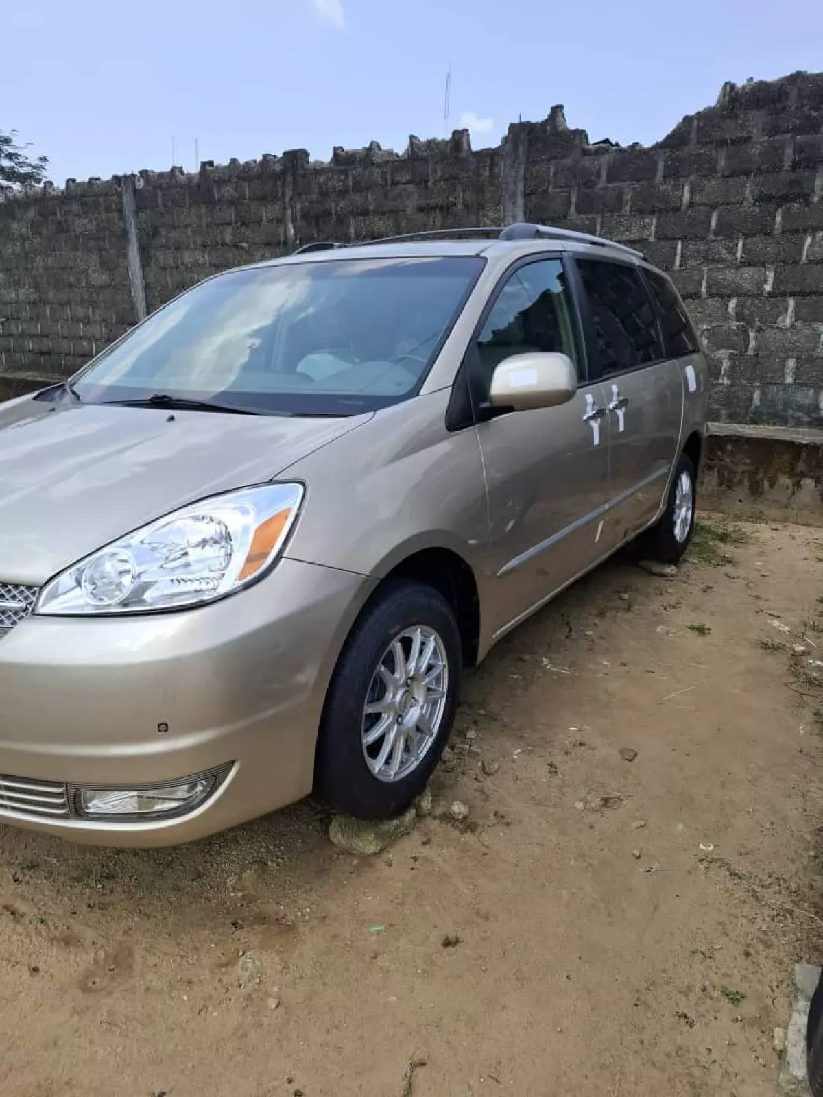 Toyota Sienna   - 2005