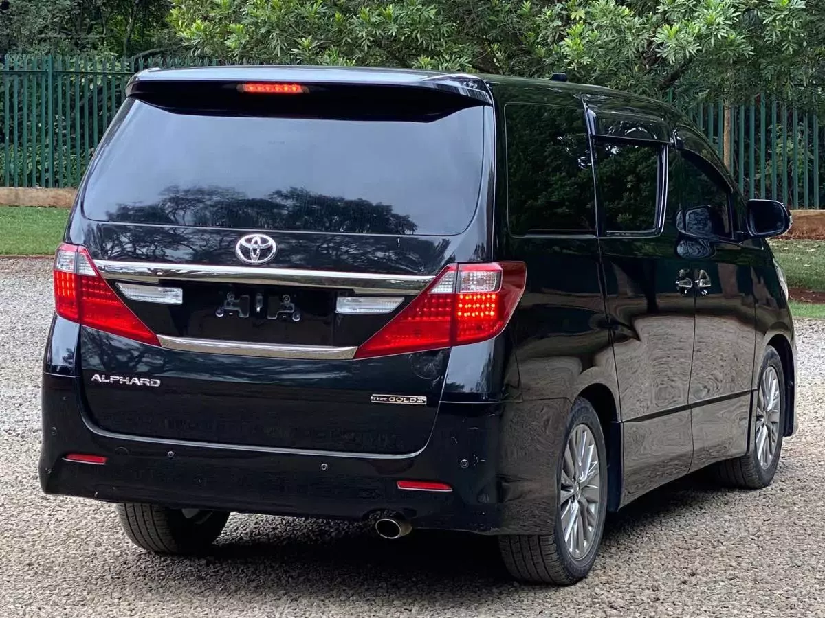 Toyota Alphard - 2014