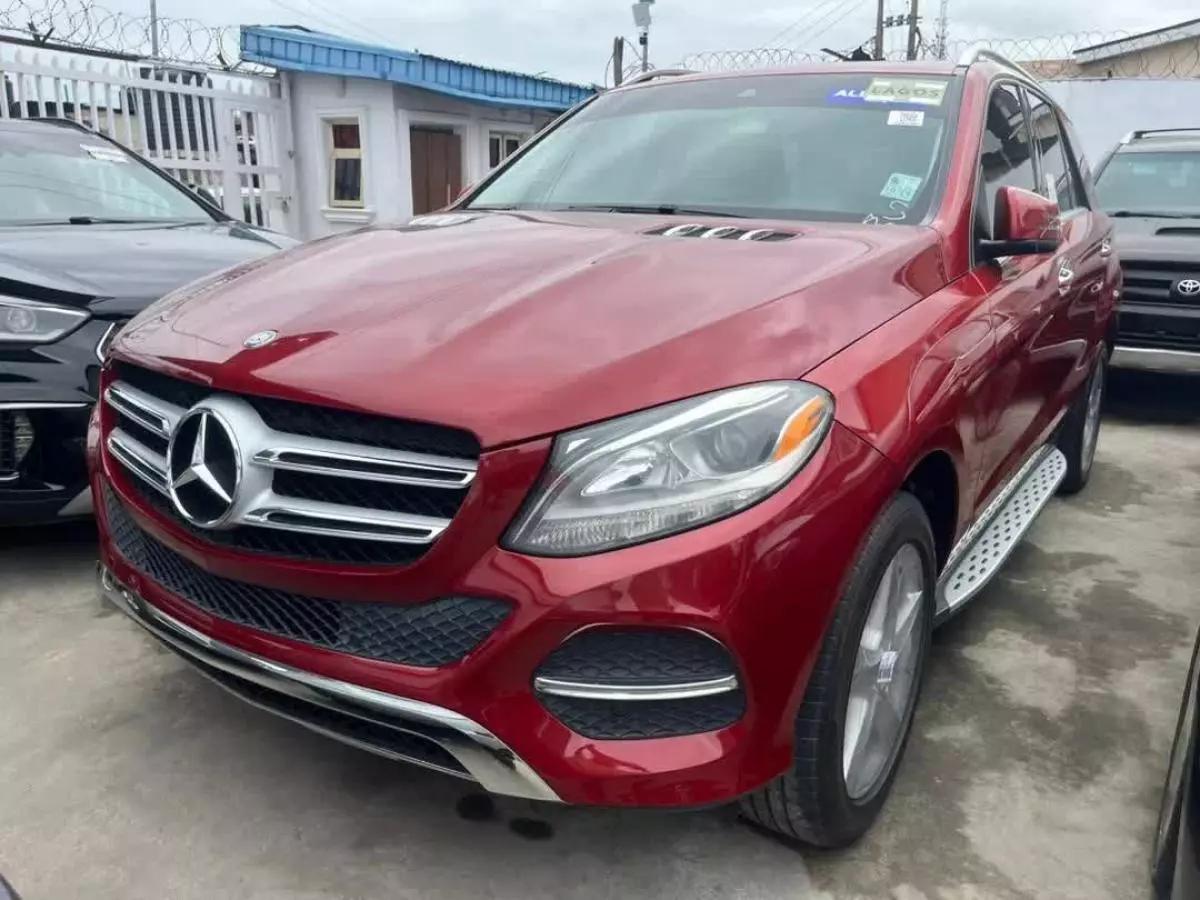 Mercedes-Benz GLE 350   - 2016