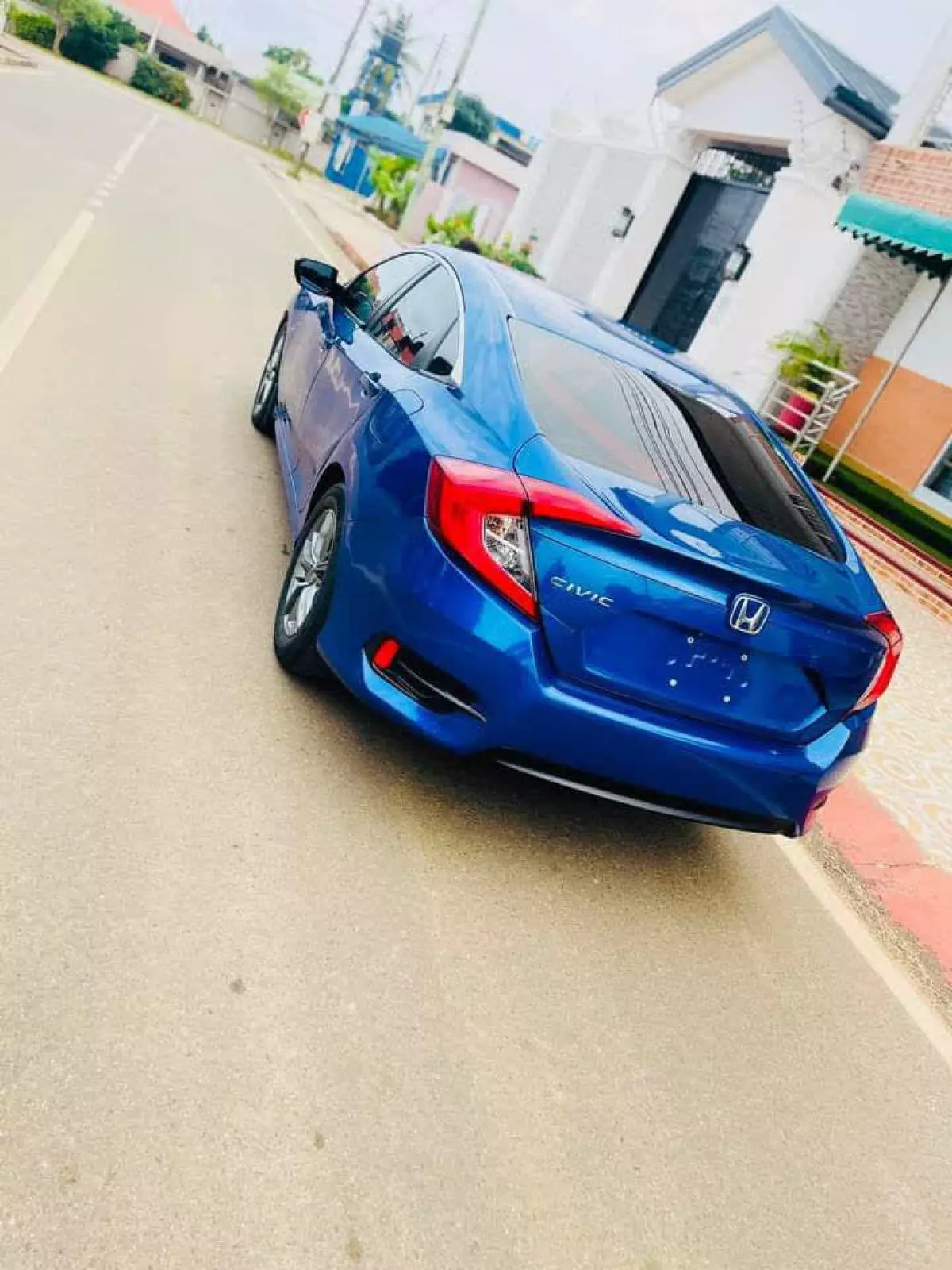 Honda Civic   - 2016