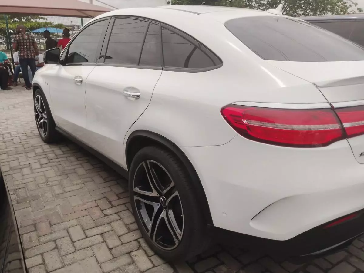 Mercedes-Benz GLE 43 AMG   - 2018