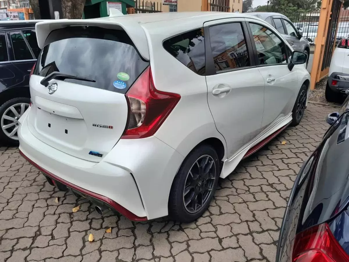 Nissan Note Nismo - 2016