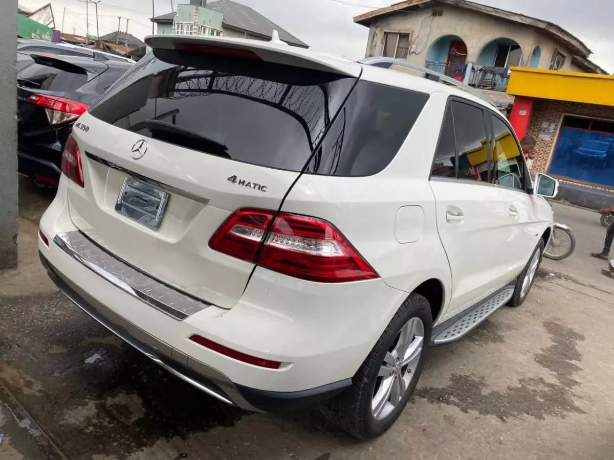 Mercedes-Benz ML 350   - 2012