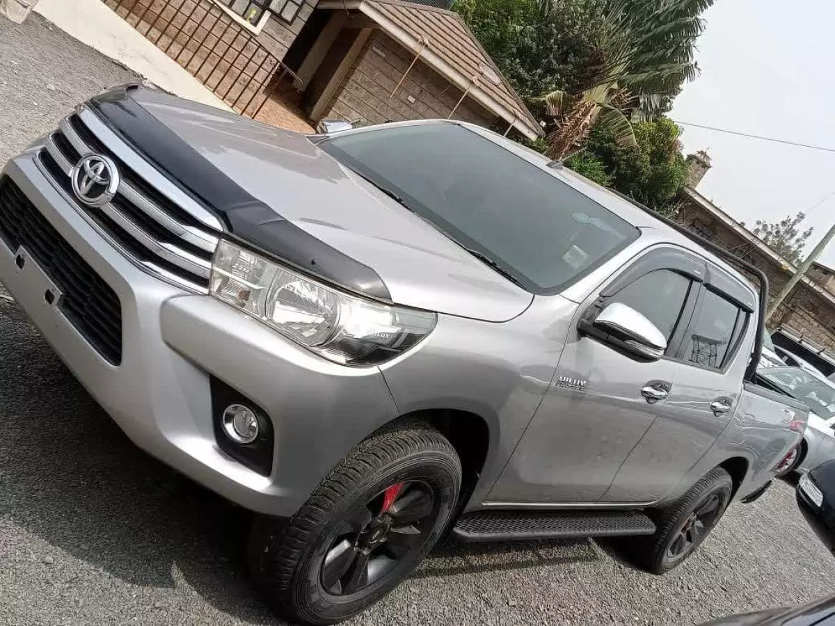 Toyota Hilux Revo  - 2016