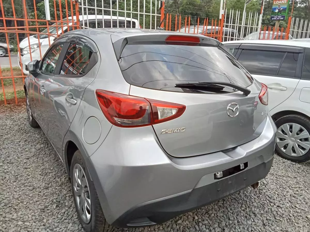 Mazda Demio   - 2016