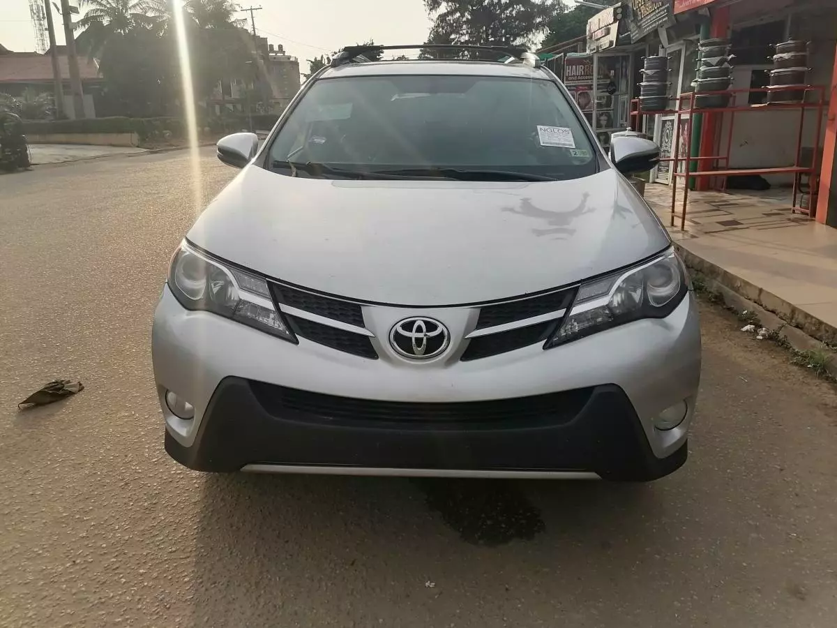 Toyota RAV 4   - 2017