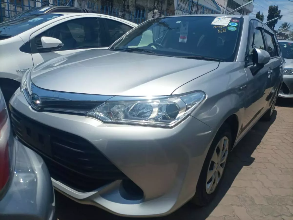 Toyota Fielder hybrid  - 2016