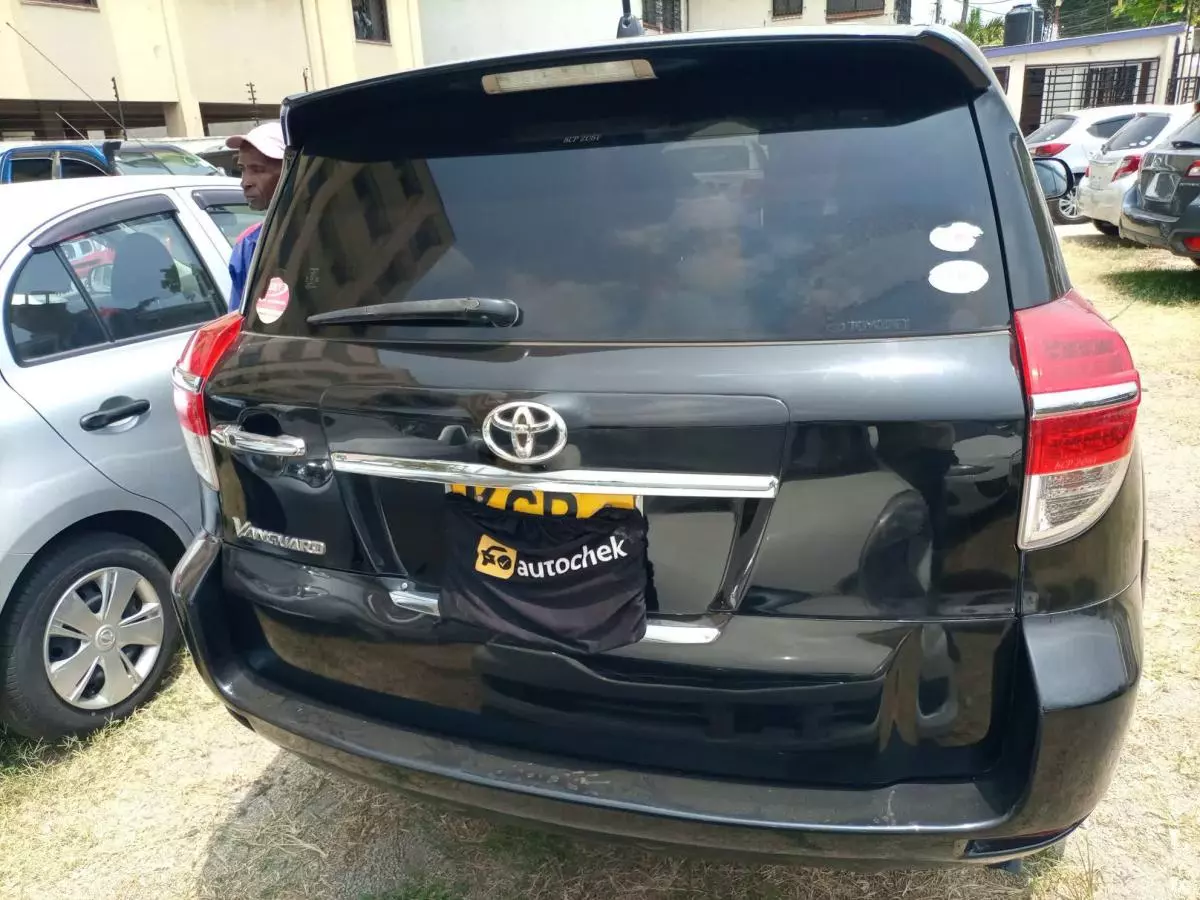 Toyota Vanguard  - 2011