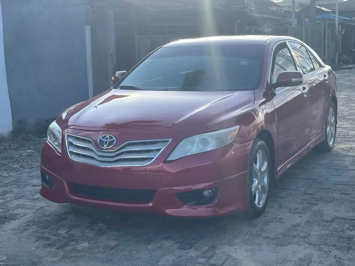 Toyota Camry   - 2008