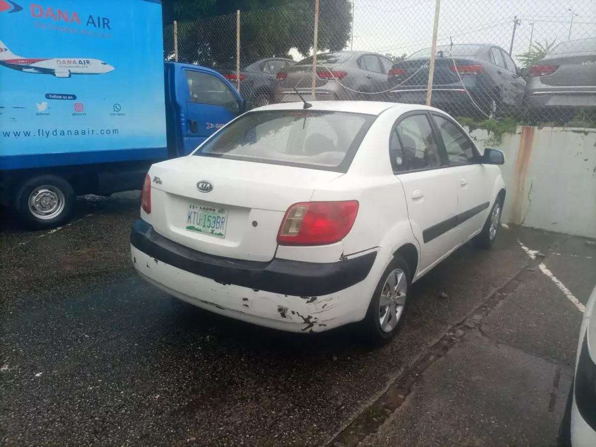 KIA Rio   - 2008