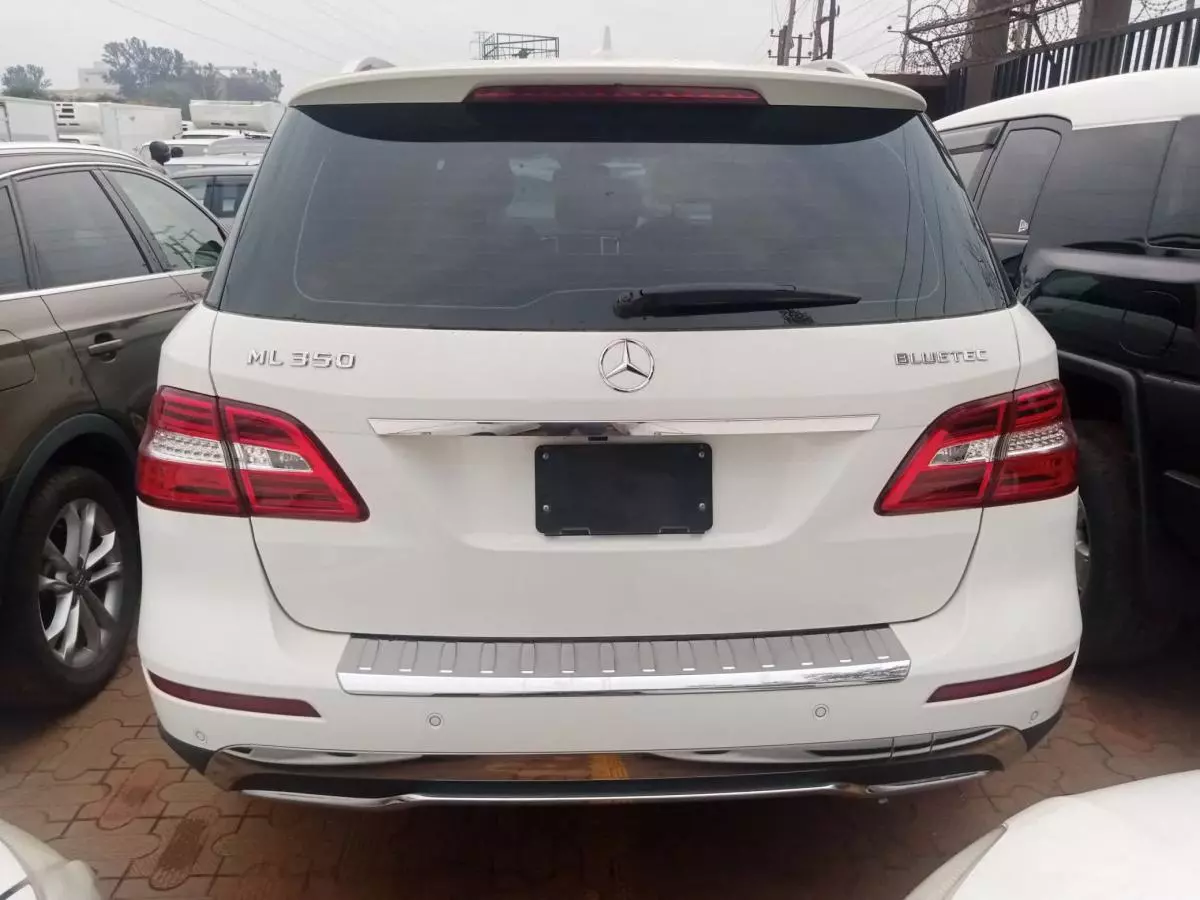 Mercedes-Benz ML 350   - 2012