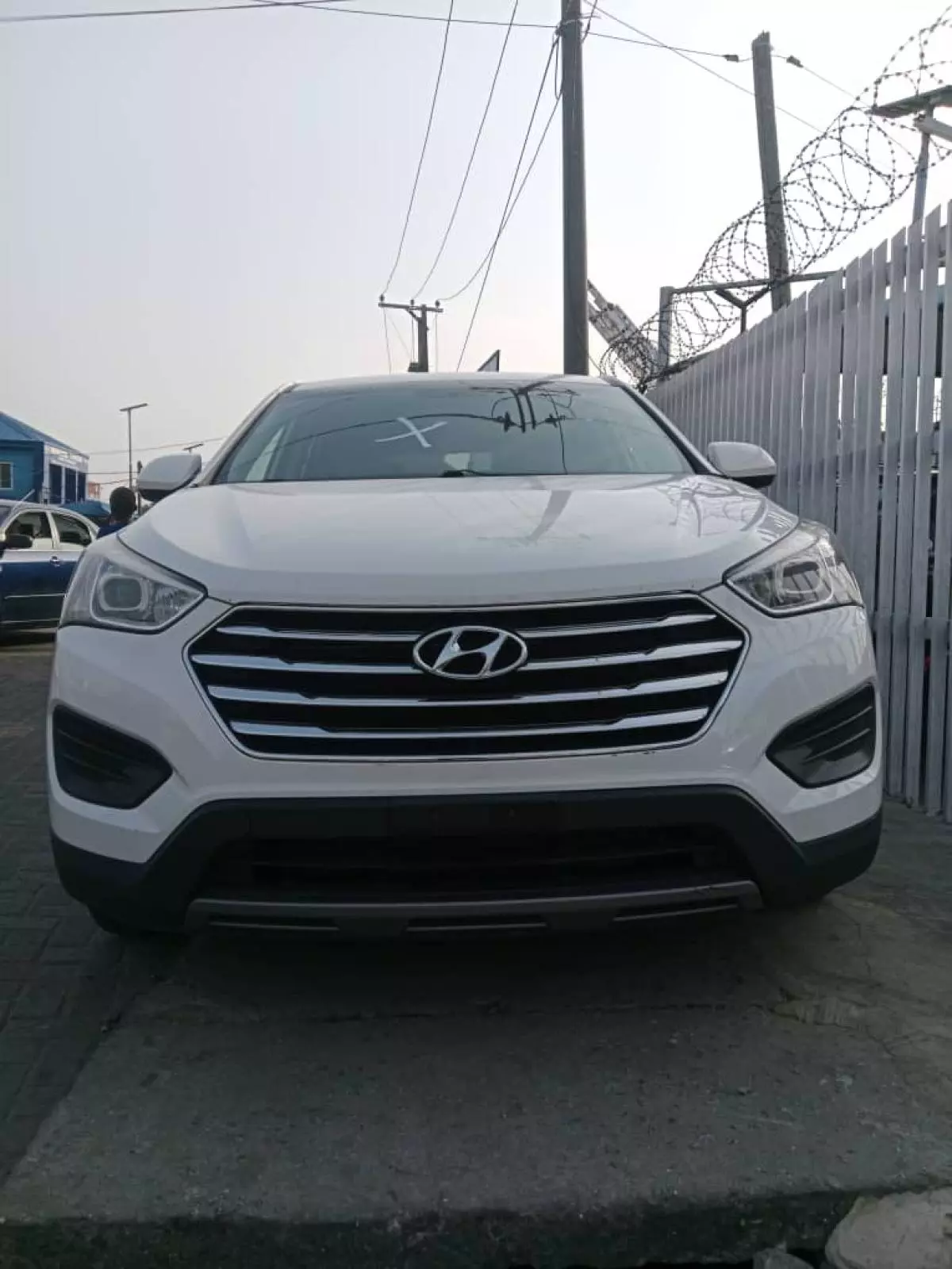 Hyundai Santa Fe   - 2013