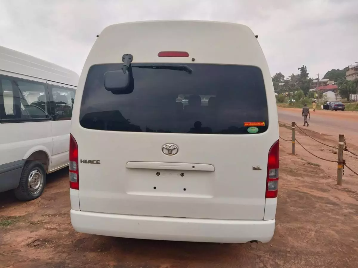 Toyota Hiace (High Roof)   - 2013