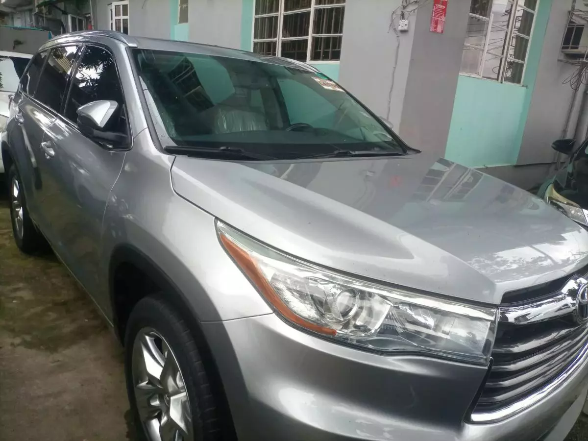 Toyota Highlander - 2014