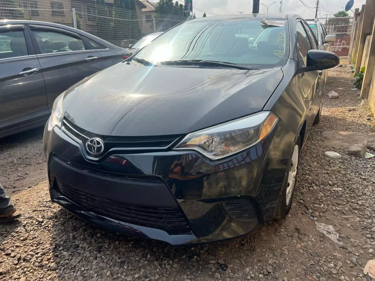 Toyota Corolla   - 2015