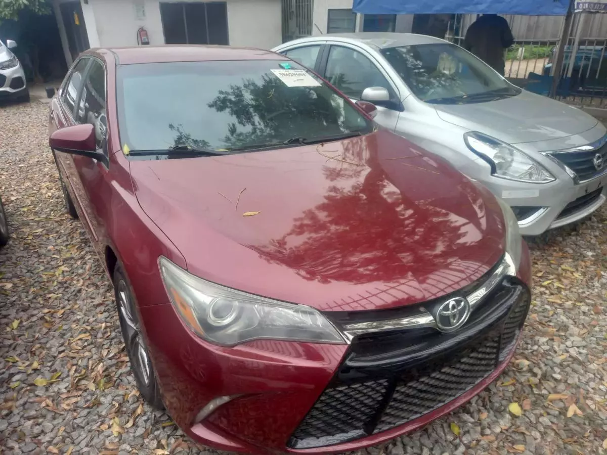 Toyota Camry   - 2015