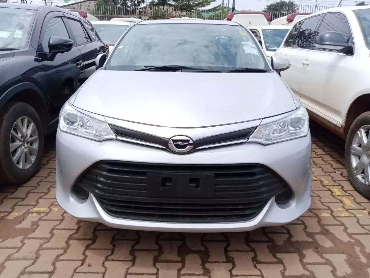 Toyota Fielder    - 2015