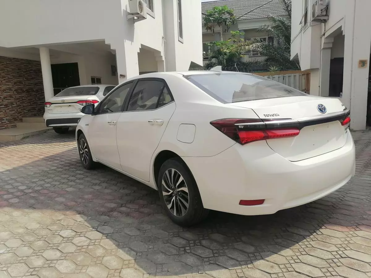 Toyota Corolla Hybrid    - 2019