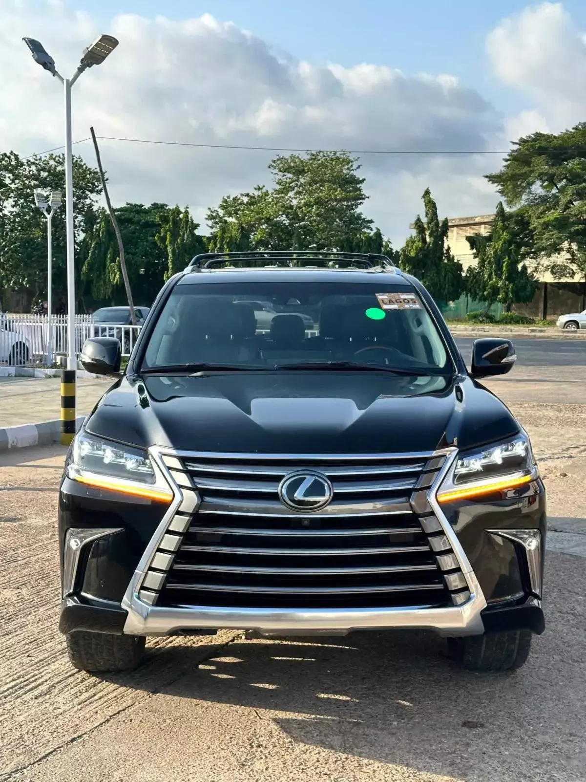 Lexus LX 570   - 2018