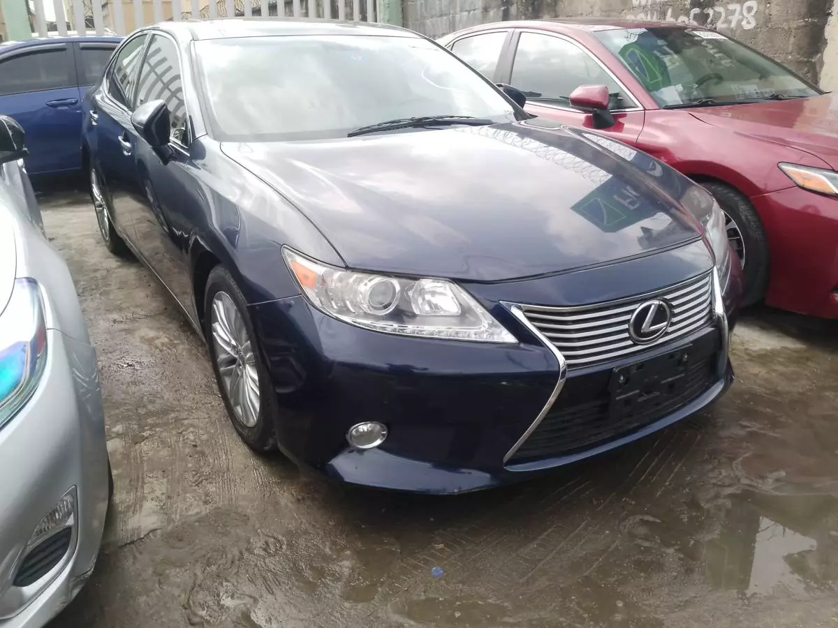 Lexus ES 350   - 2013