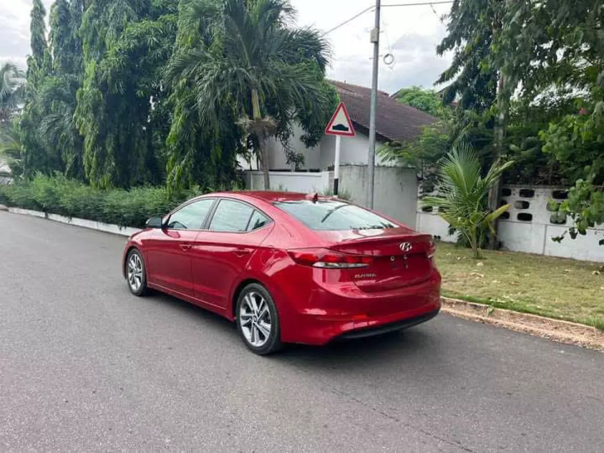 Hyundai Elantra   - 2017