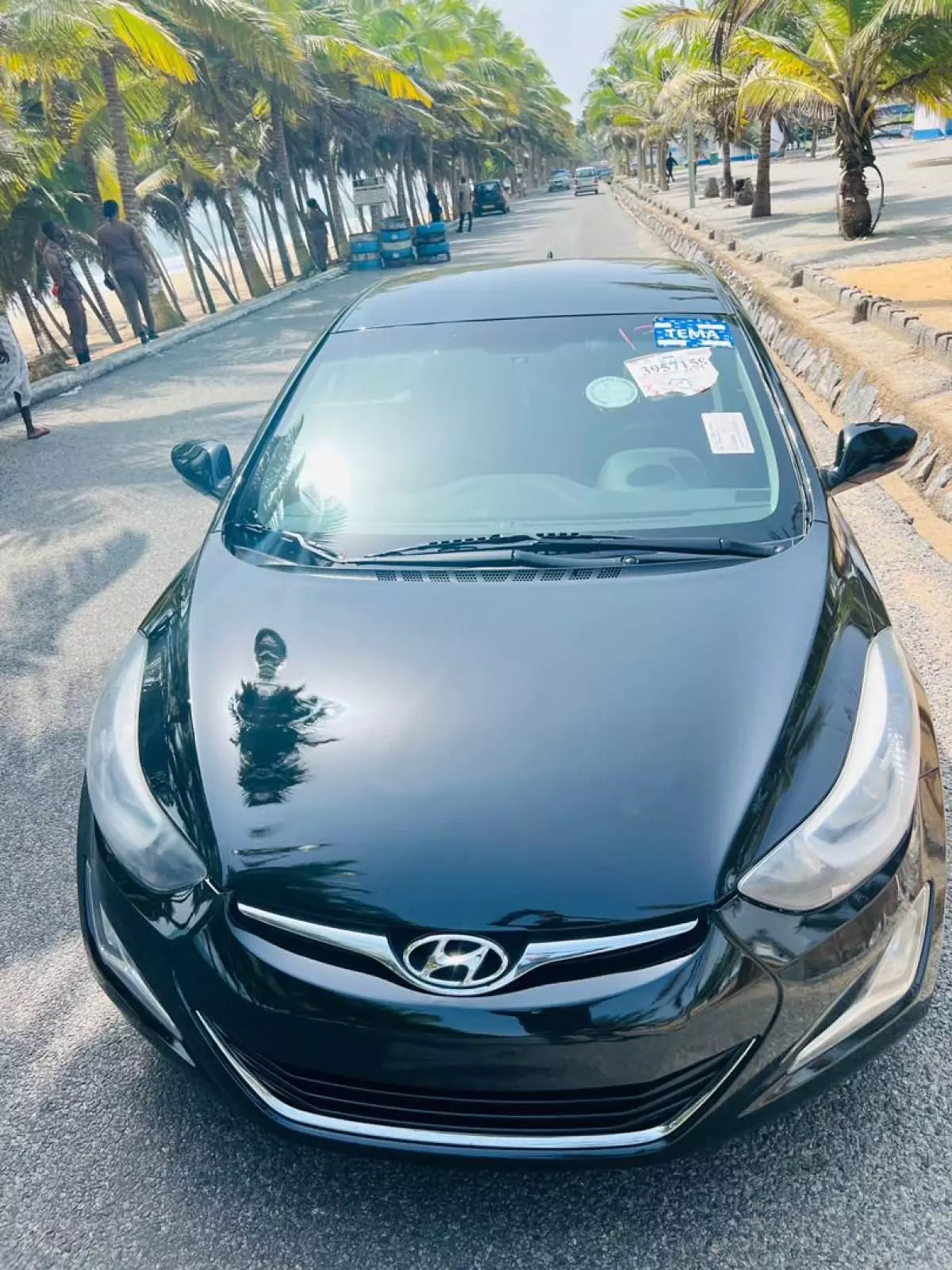 Hyundai Elantra   - 2015