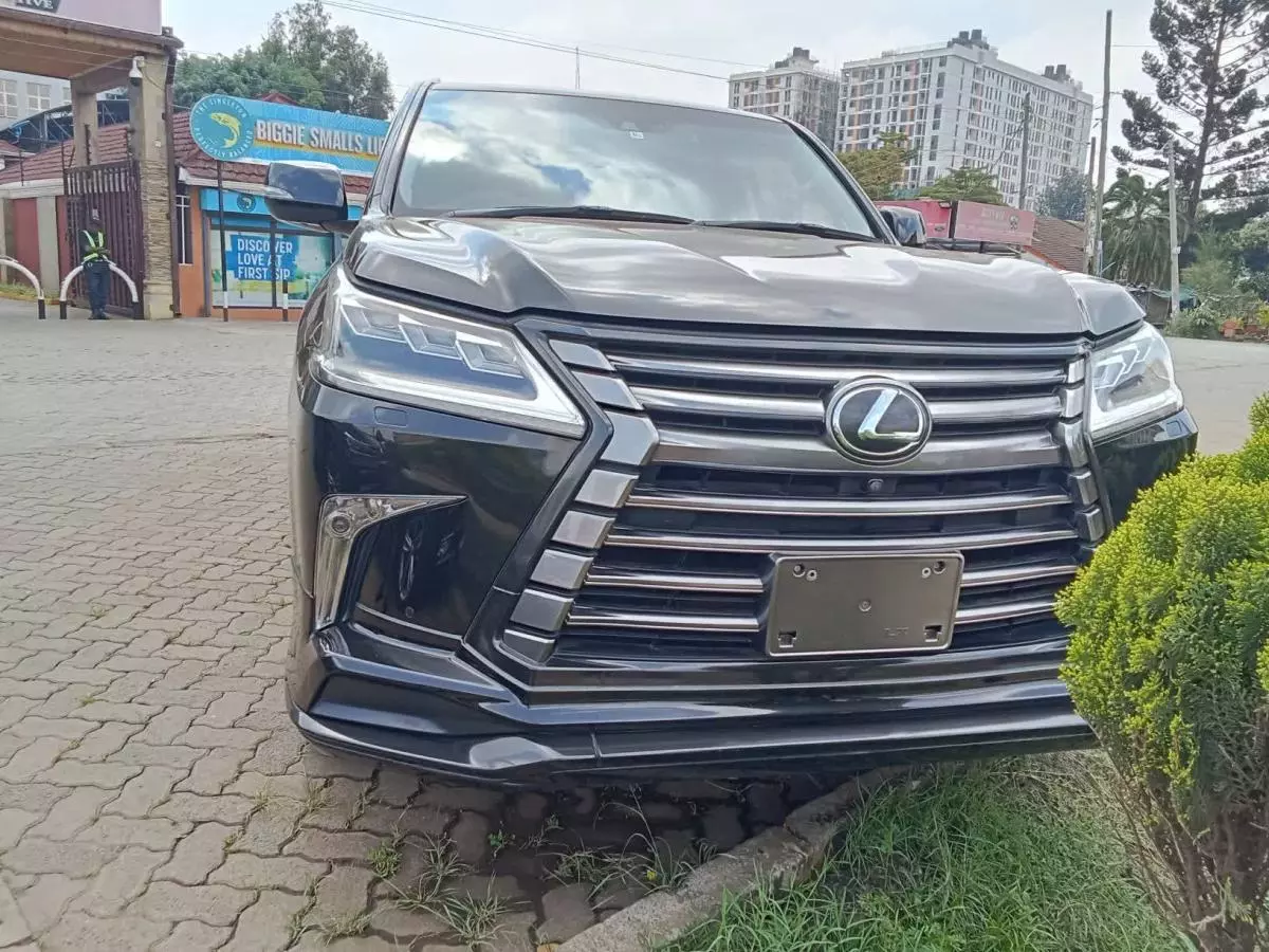 Lexus LX 570   - 2016