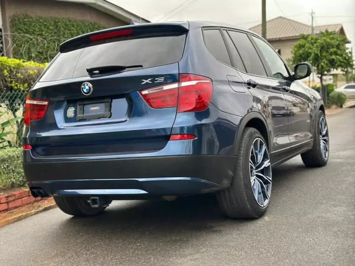 BMW X3   - 2012