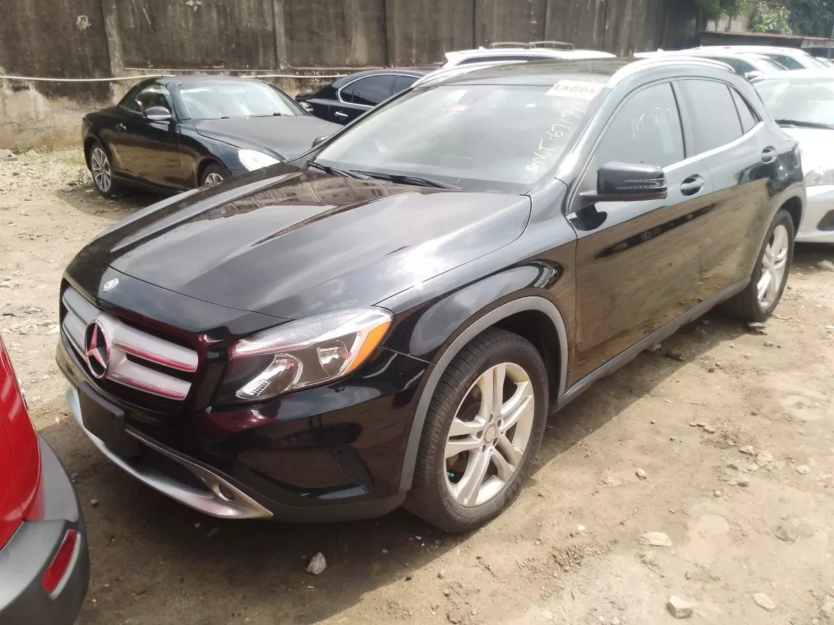 Mercedes-Benz GLA 250   - 2015