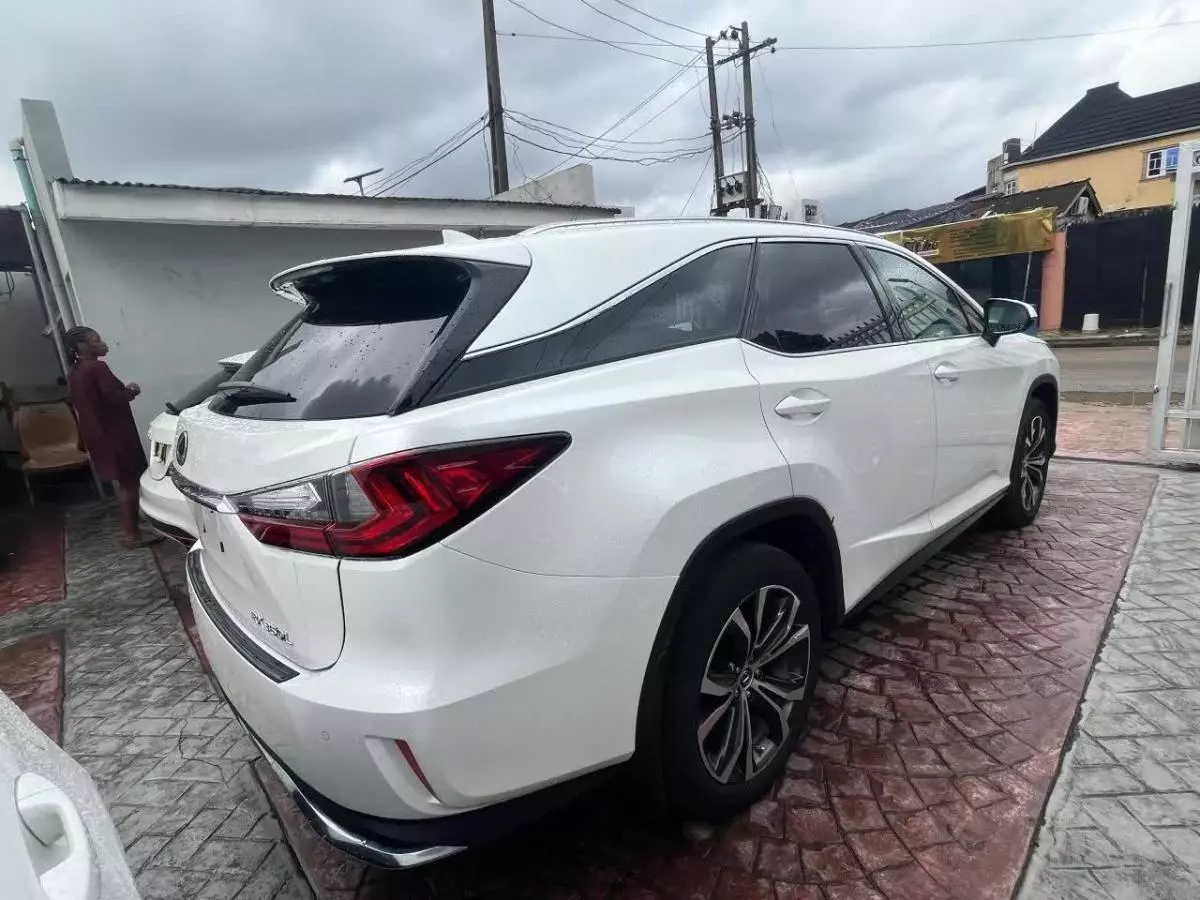 Lexus RX 350L   - 2019