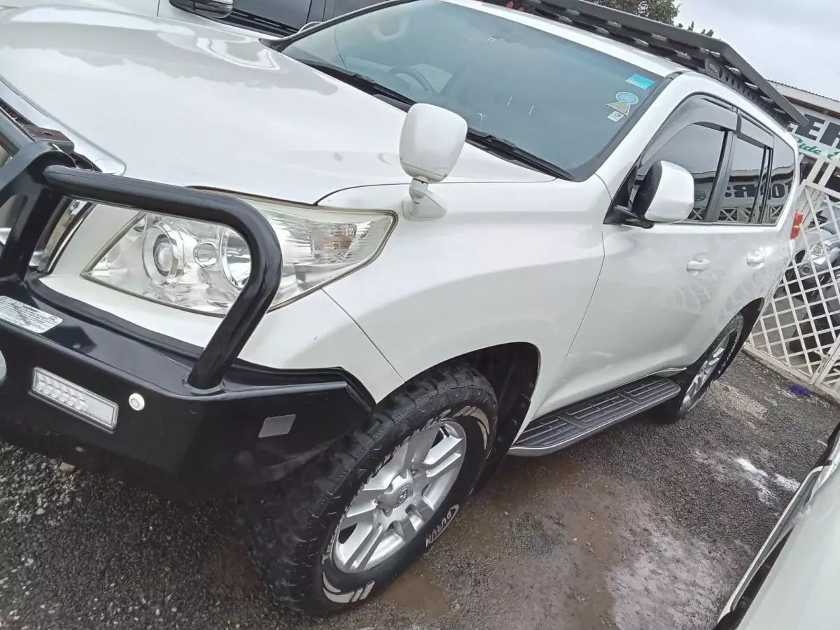 Toyota Land Cruiser Prado   - 2012