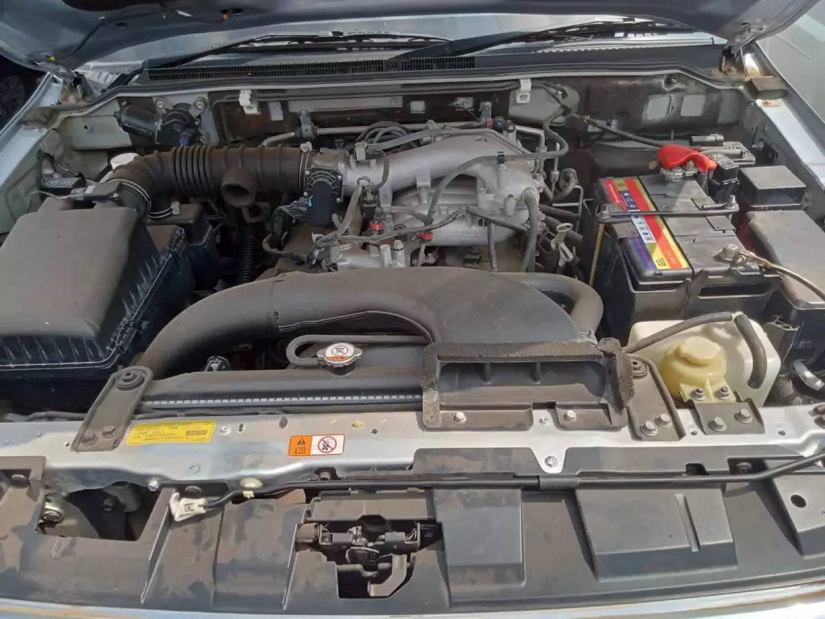 Mitsubishi Pajero - 2015