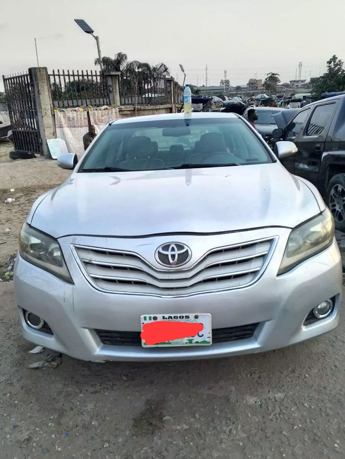 Toyota Camry   - 2010