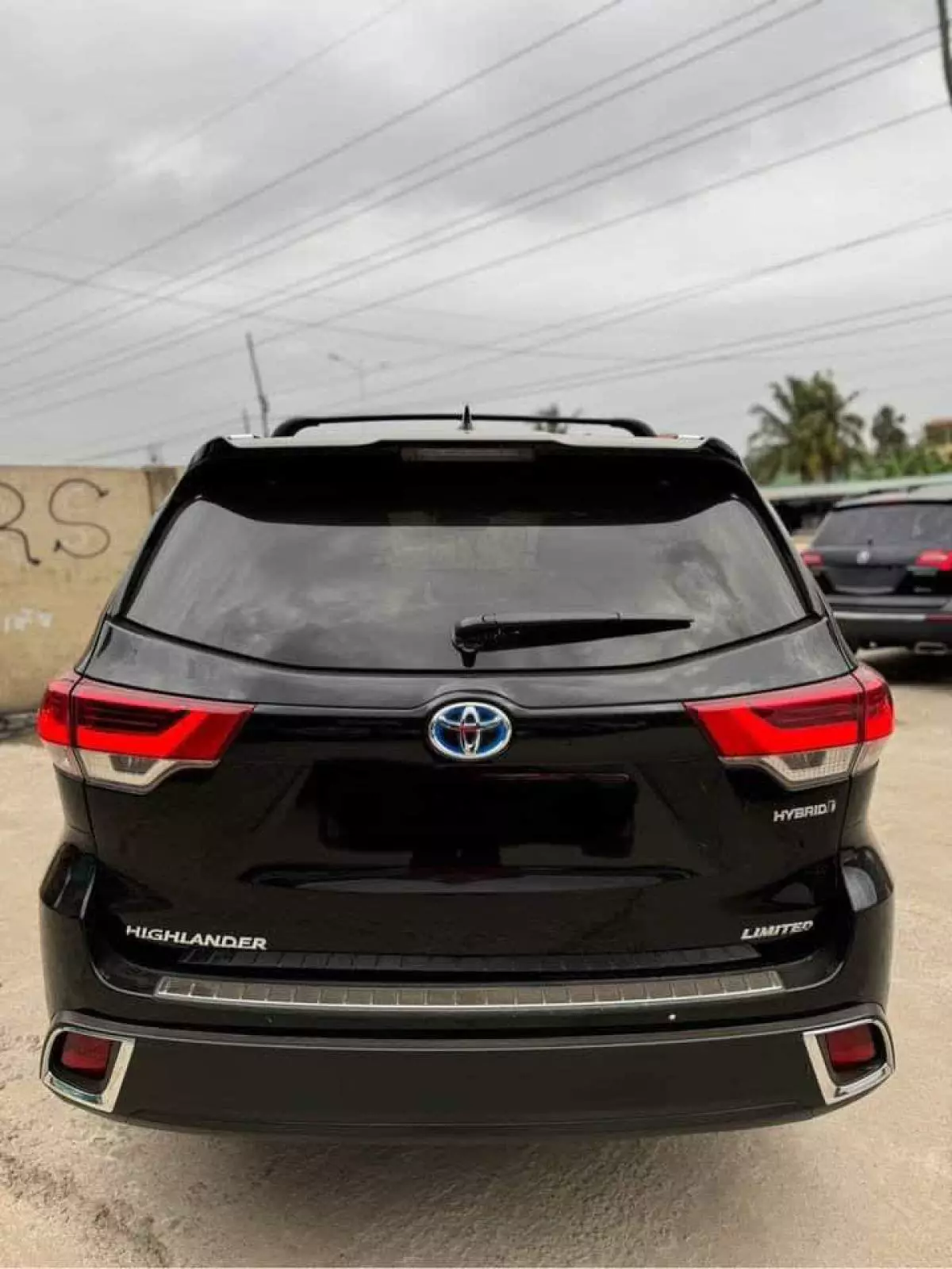 Toyota Highlander   - 2019