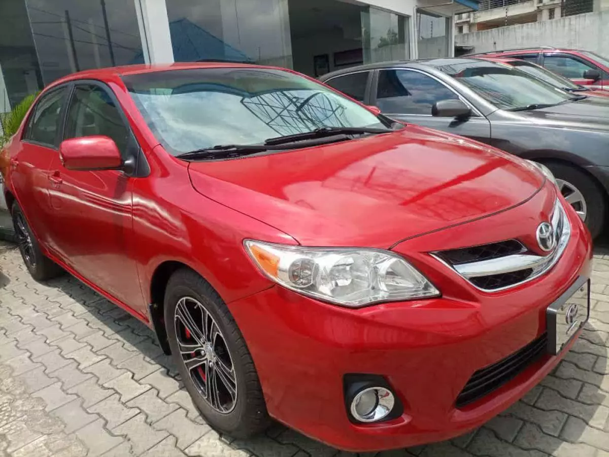 Toyota Corolla - 2013