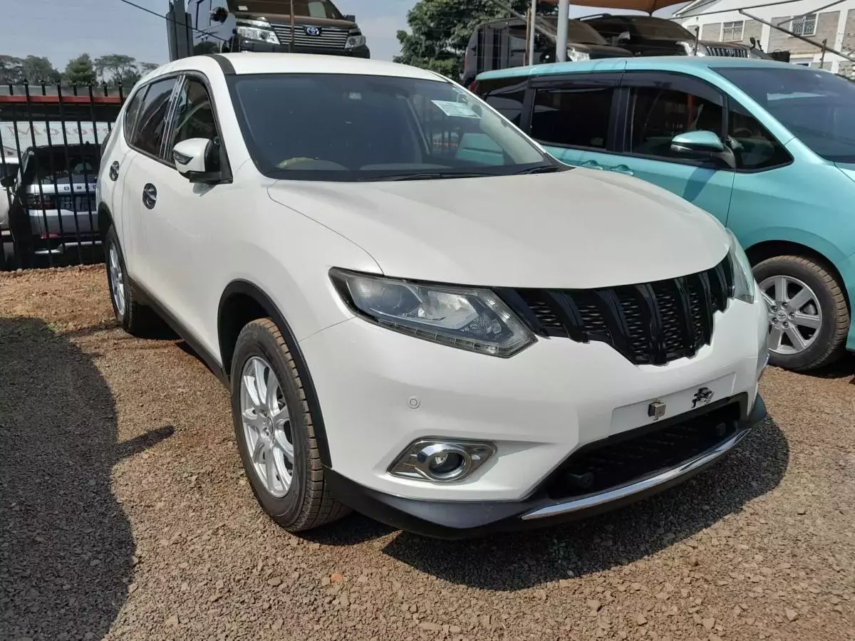 Nissan X-Trail - 2016