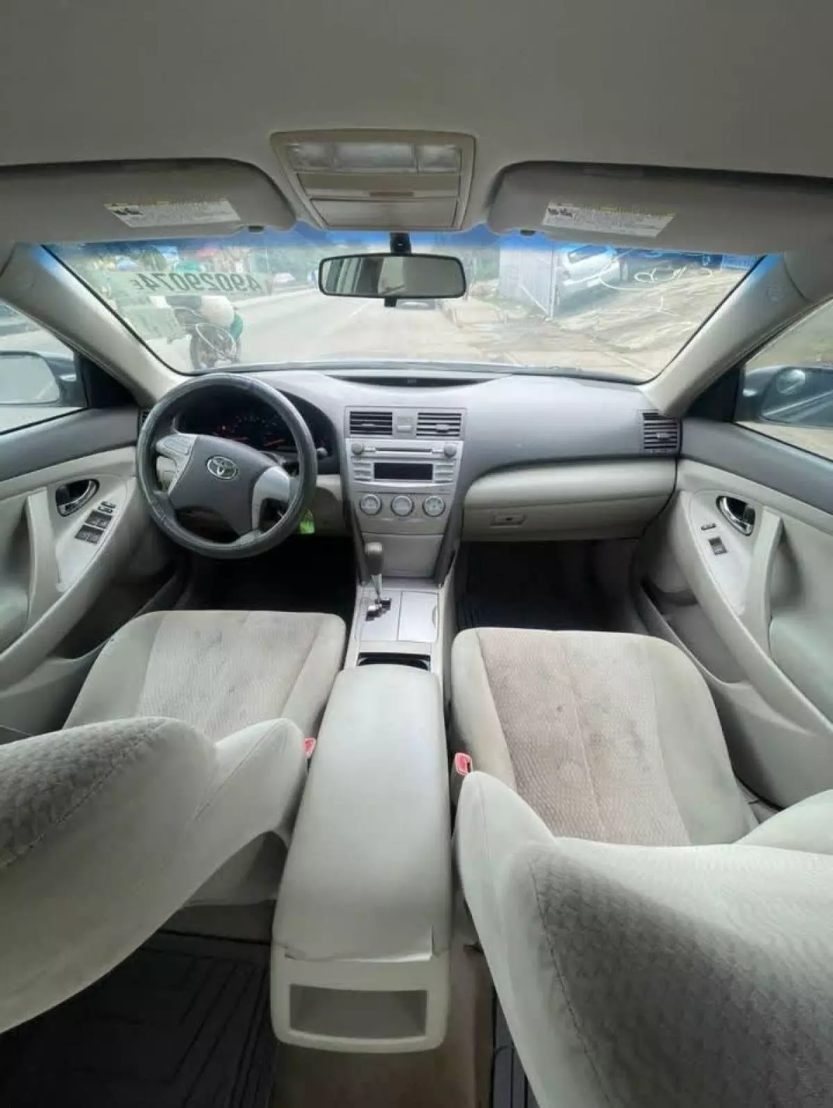 Toyota Camry   - 2011