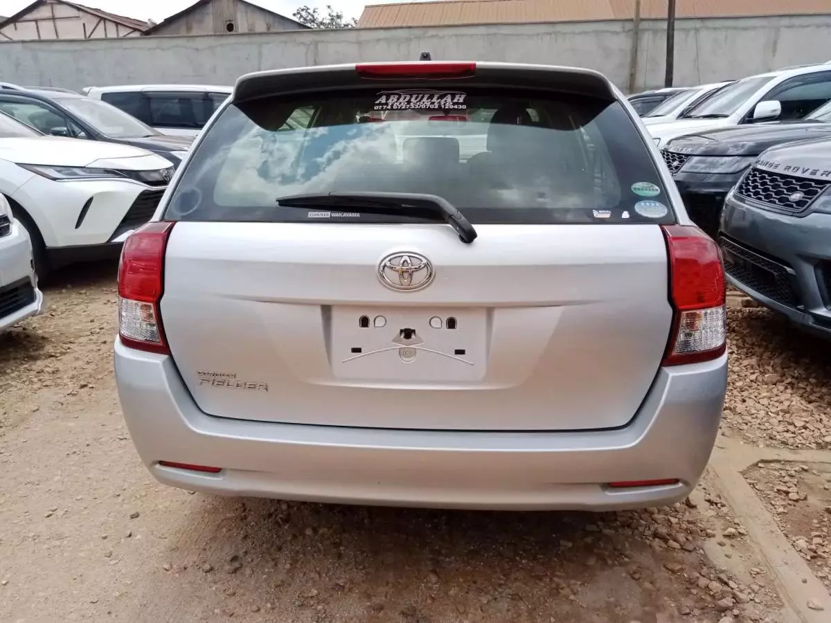 Toyota Fielder    - 2014