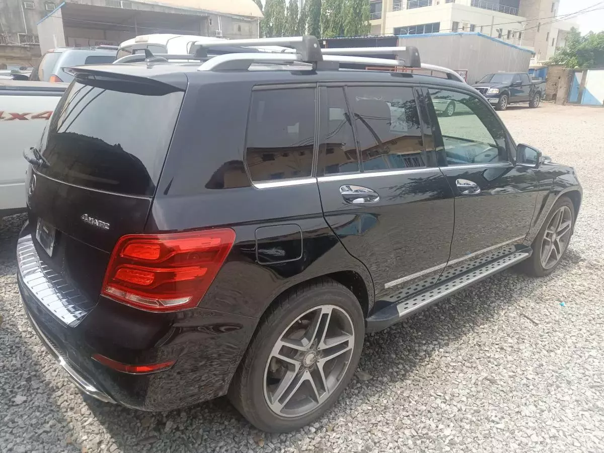 Mercedes-Benz GLK 350   - 2013