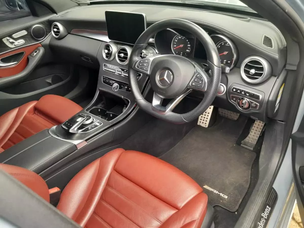 Mercedes-Benz C 200 - 2015
