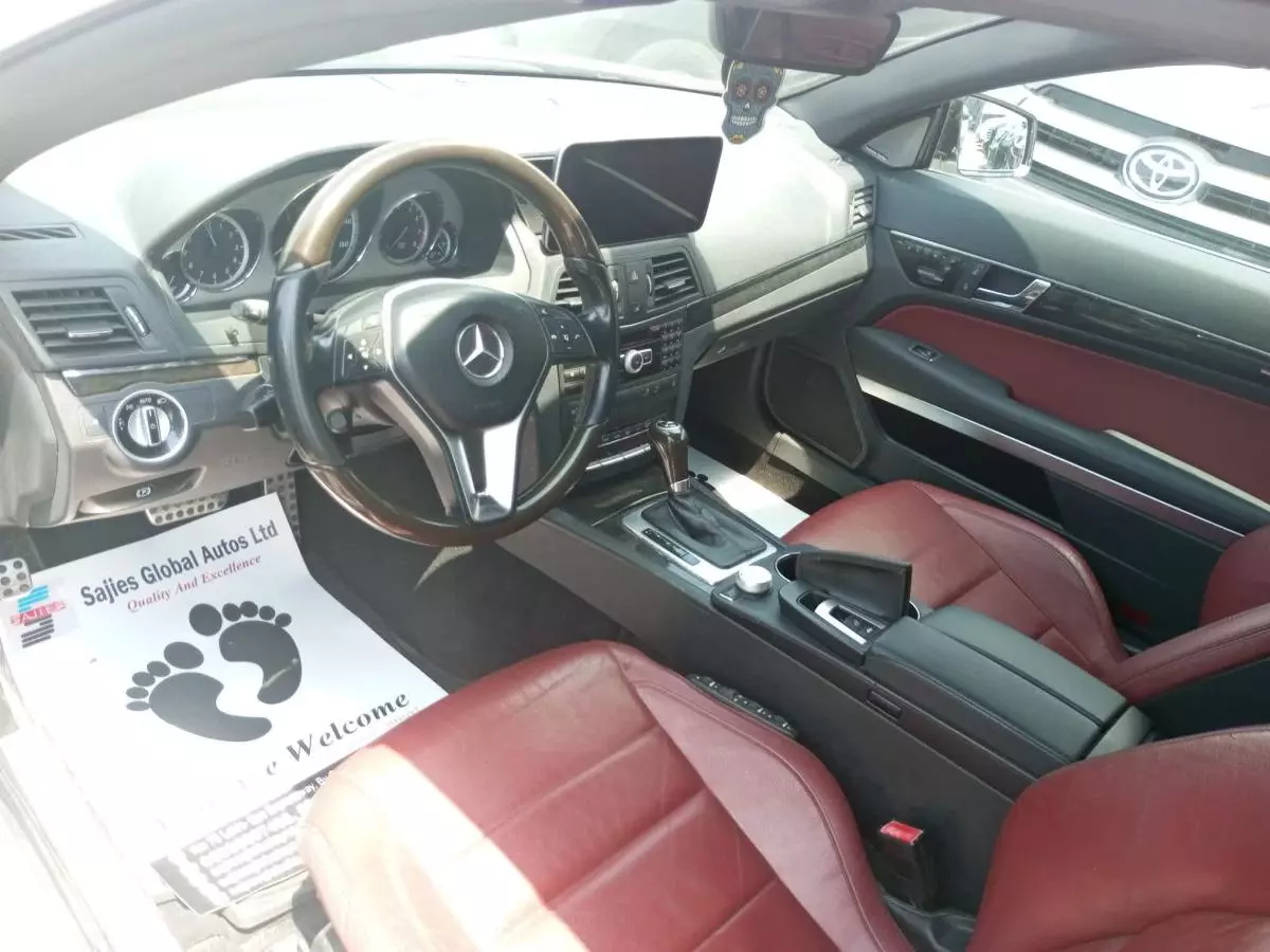 Mercedes-Benz E 350 - 2012